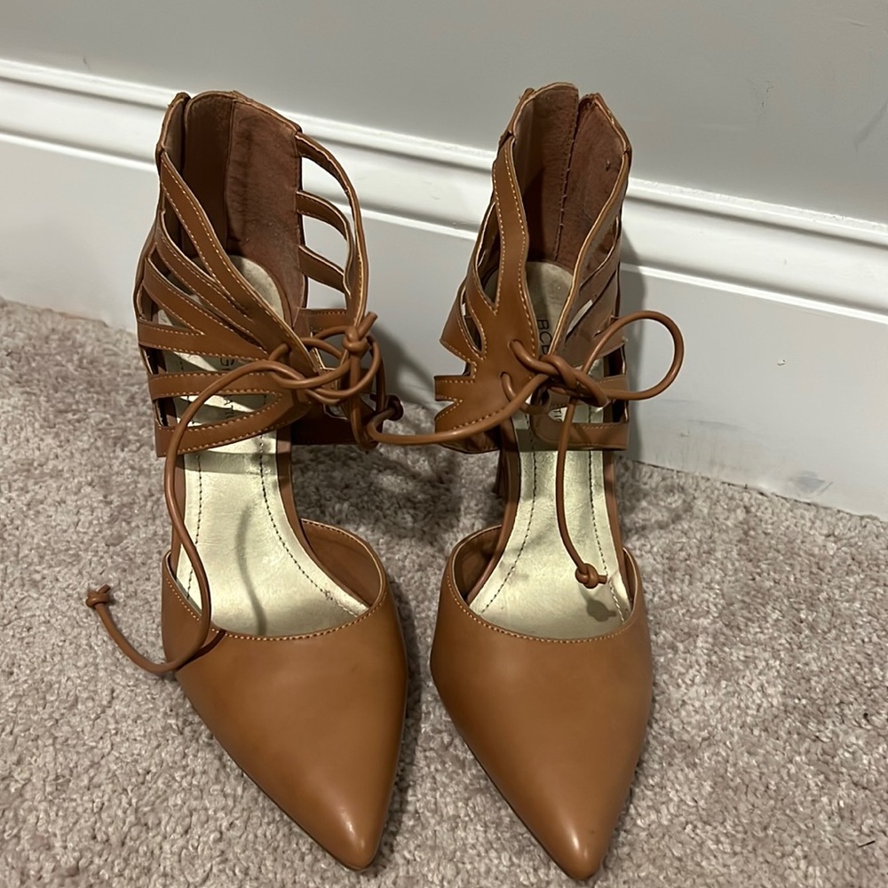 BCBG heels